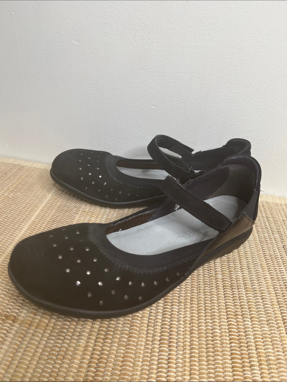 Naot Matua Mary Jane Flats Black Leather Size 7 or 38